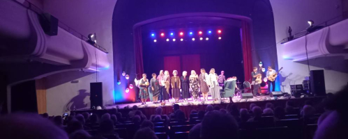 "Teatr to jest życie to jest teatr"